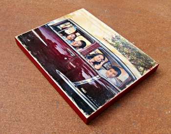 transfer photo to wood- DIYscoop.com