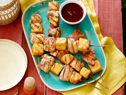 CC_tyler-florence-chicken-and-pineapple-skewers-recipe_s4x3.jpg.rend.sni12col.landscape