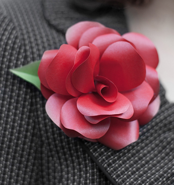 Paper Rose corsage- DIYscoop.com